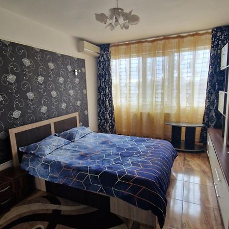 Apartament Back Galaţi エクステリア 写真