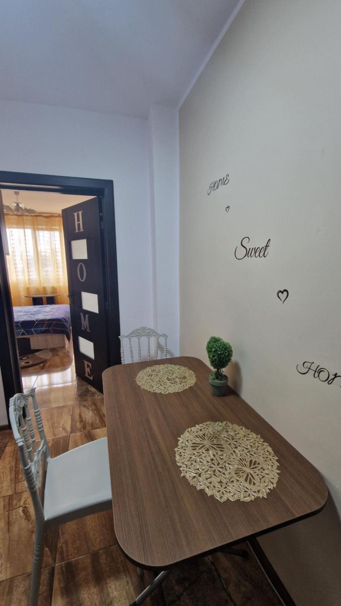 Apartament Back Galaţi エクステリア 写真